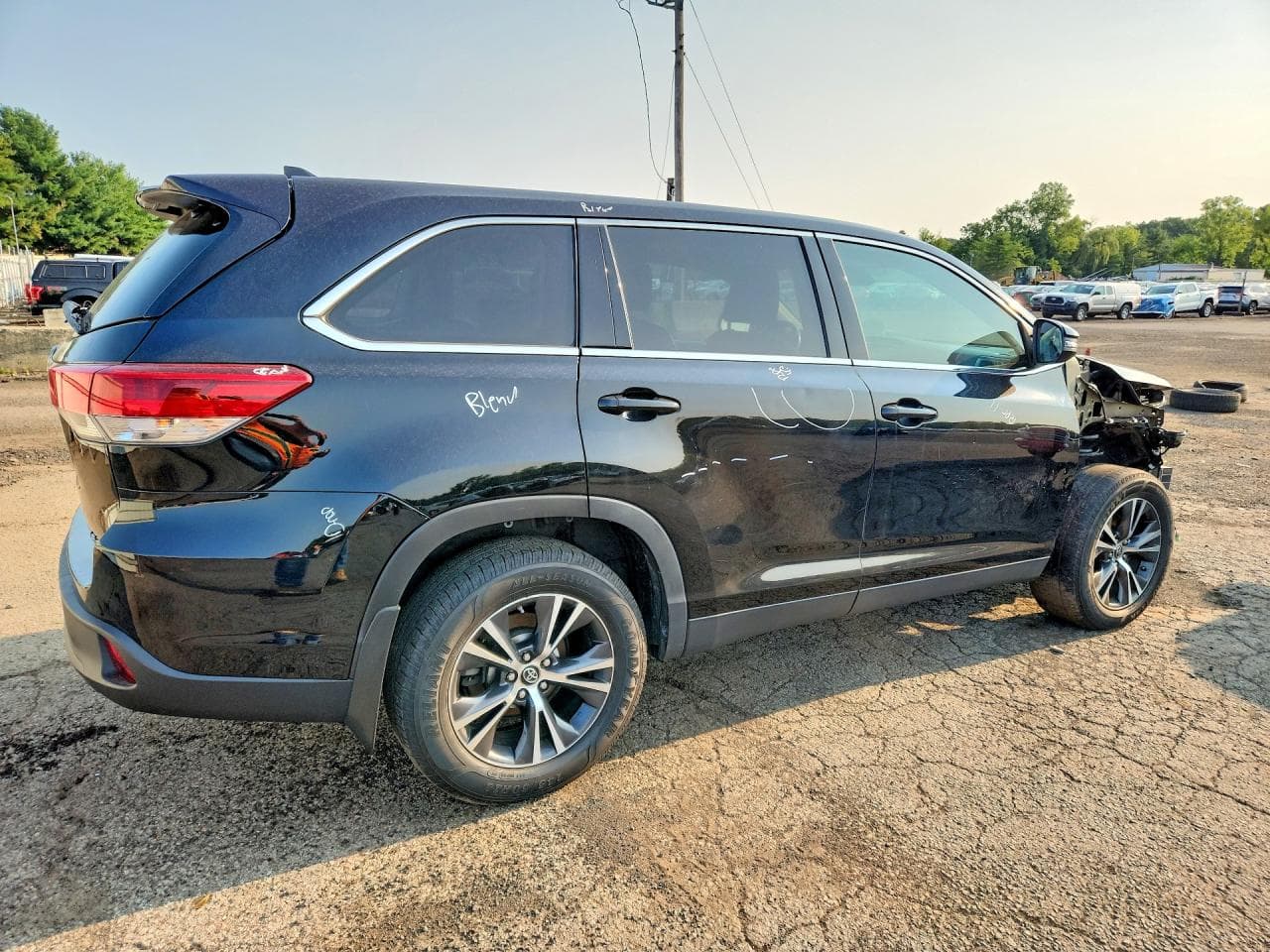 2019 Toyota Highlander Le Plus - foto 3