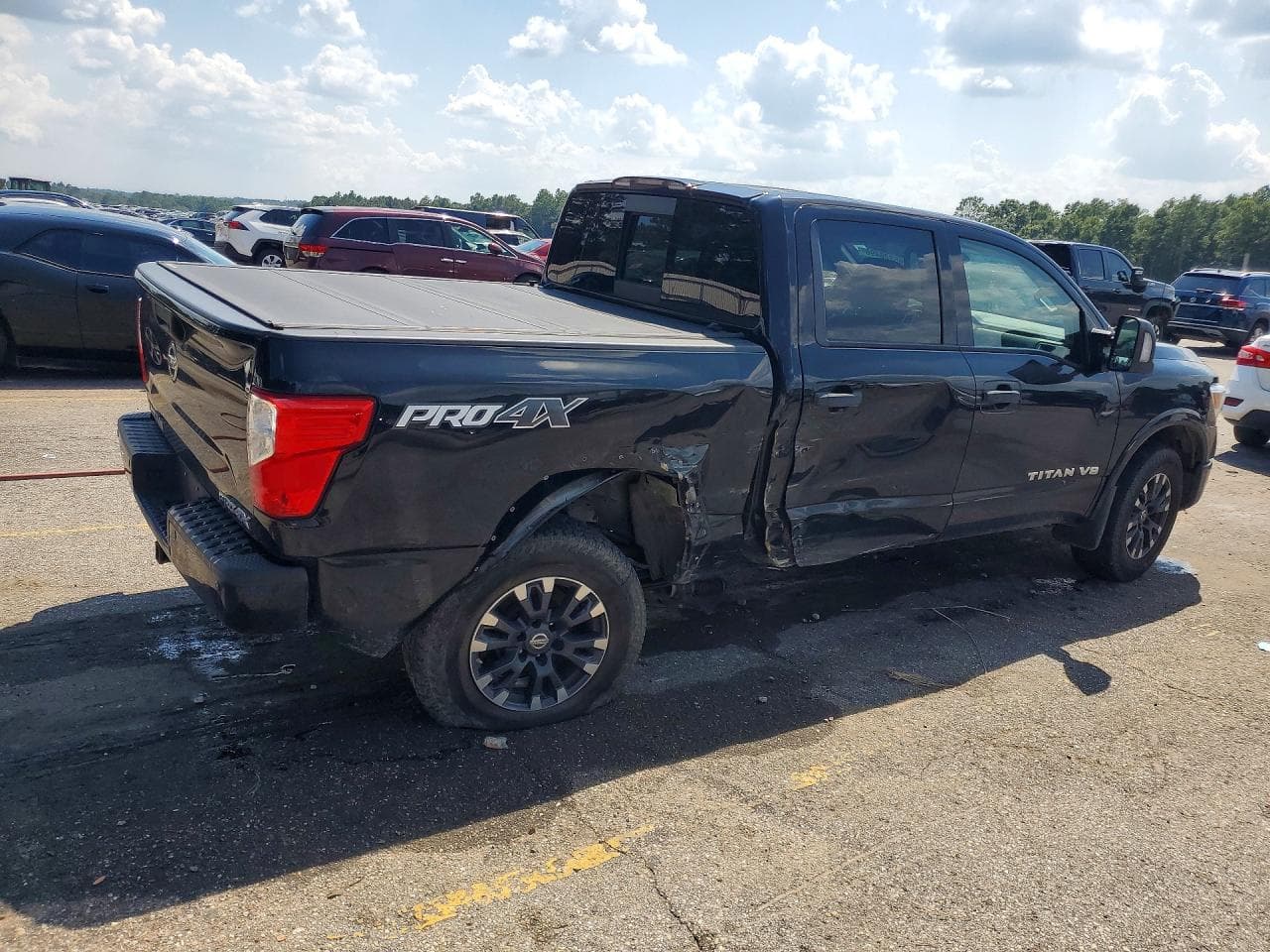 2018 Nissan Titan Pro-4X - foto 3