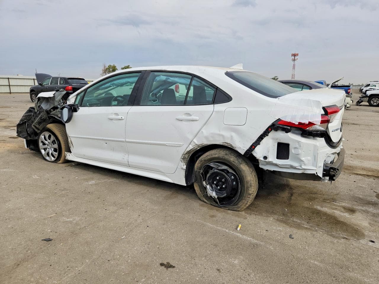 2025 Toyota Corolla Le - foto 2