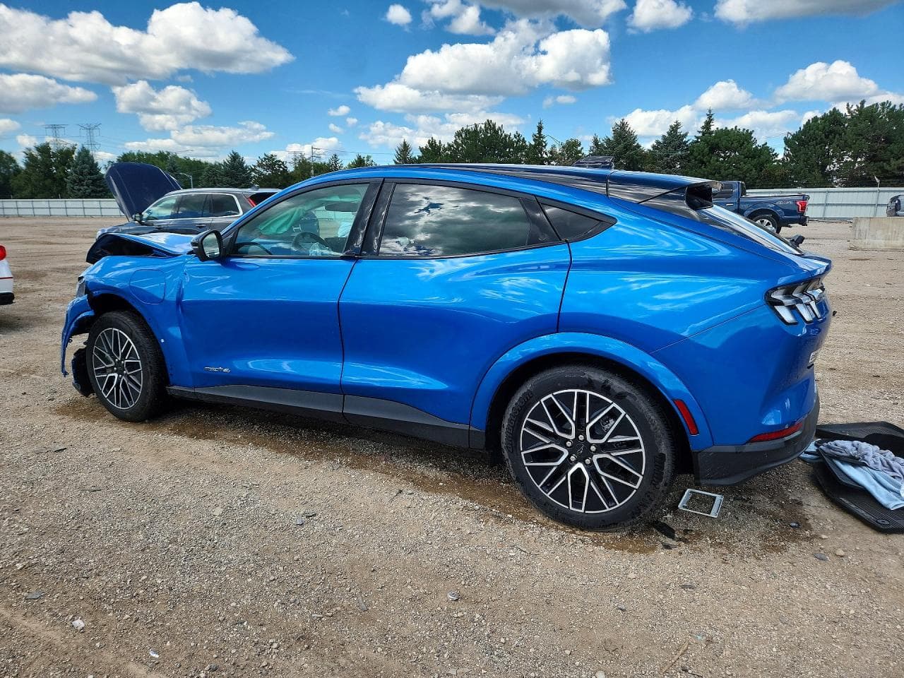 2025 Ford Mustang Mach-E Premium - foto 2