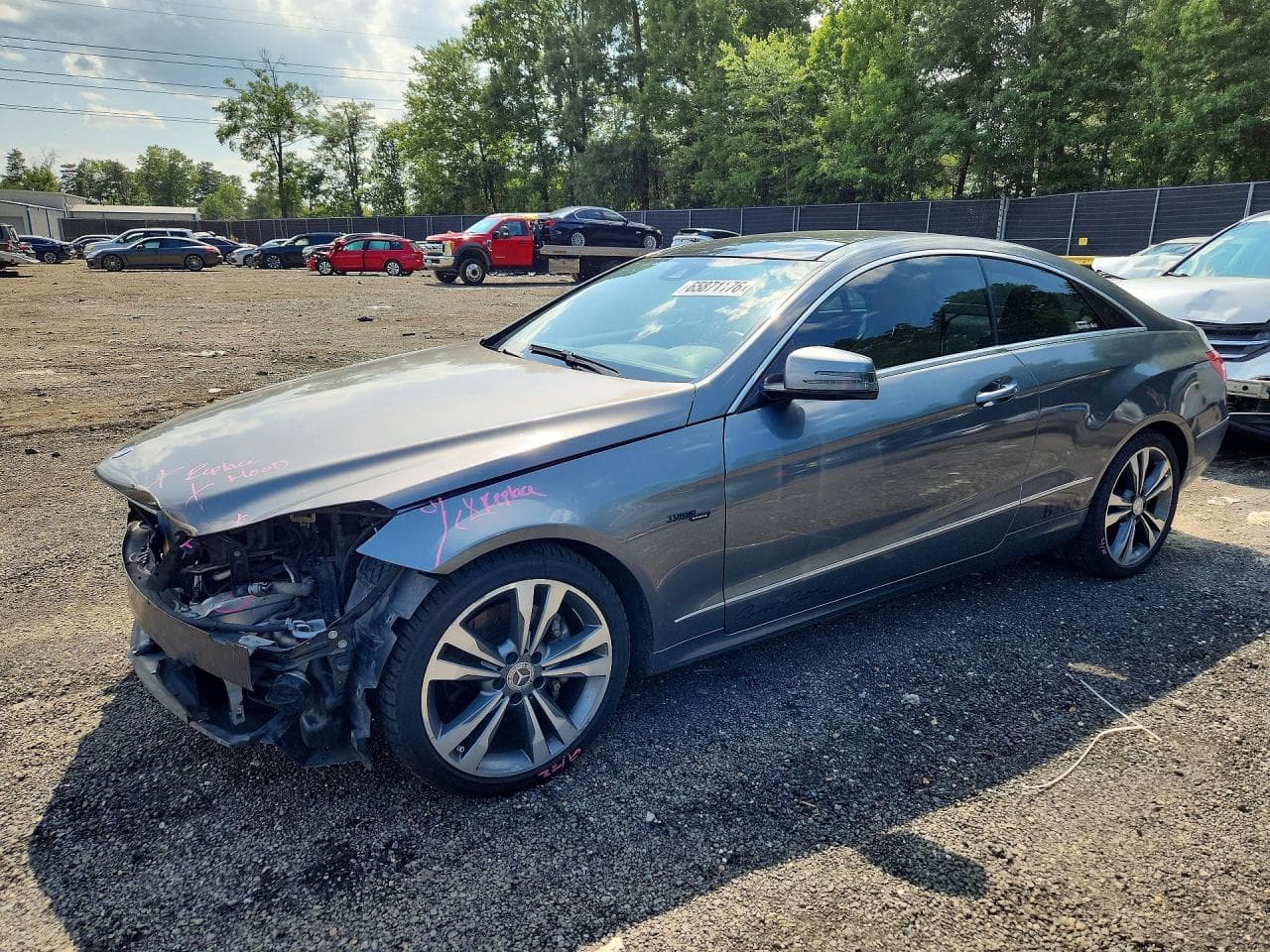 Mercedes-Benz E-klasse 2016 z USA