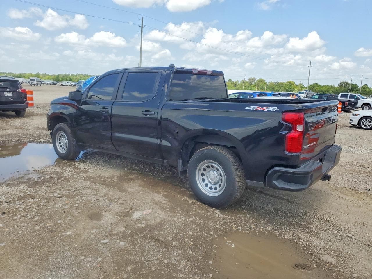 2023 Chevrolet Silverado K1500 - foto 2