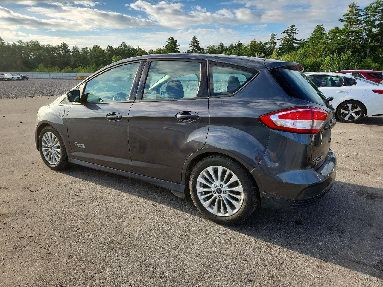 2017 Ford C-Max Se - foto 2