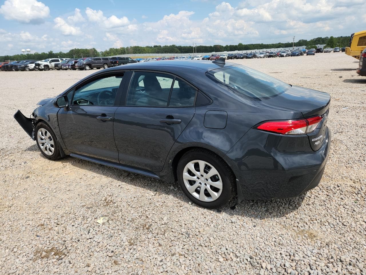 2025 Toyota Corolla Le - foto 2