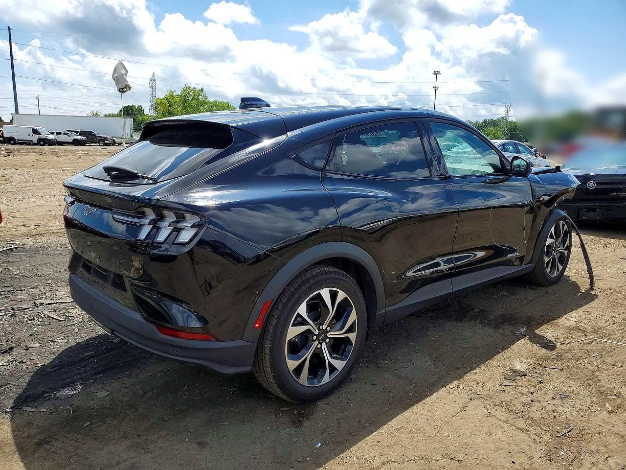 2025 Ford Mustang Mach-E Select - foto 3