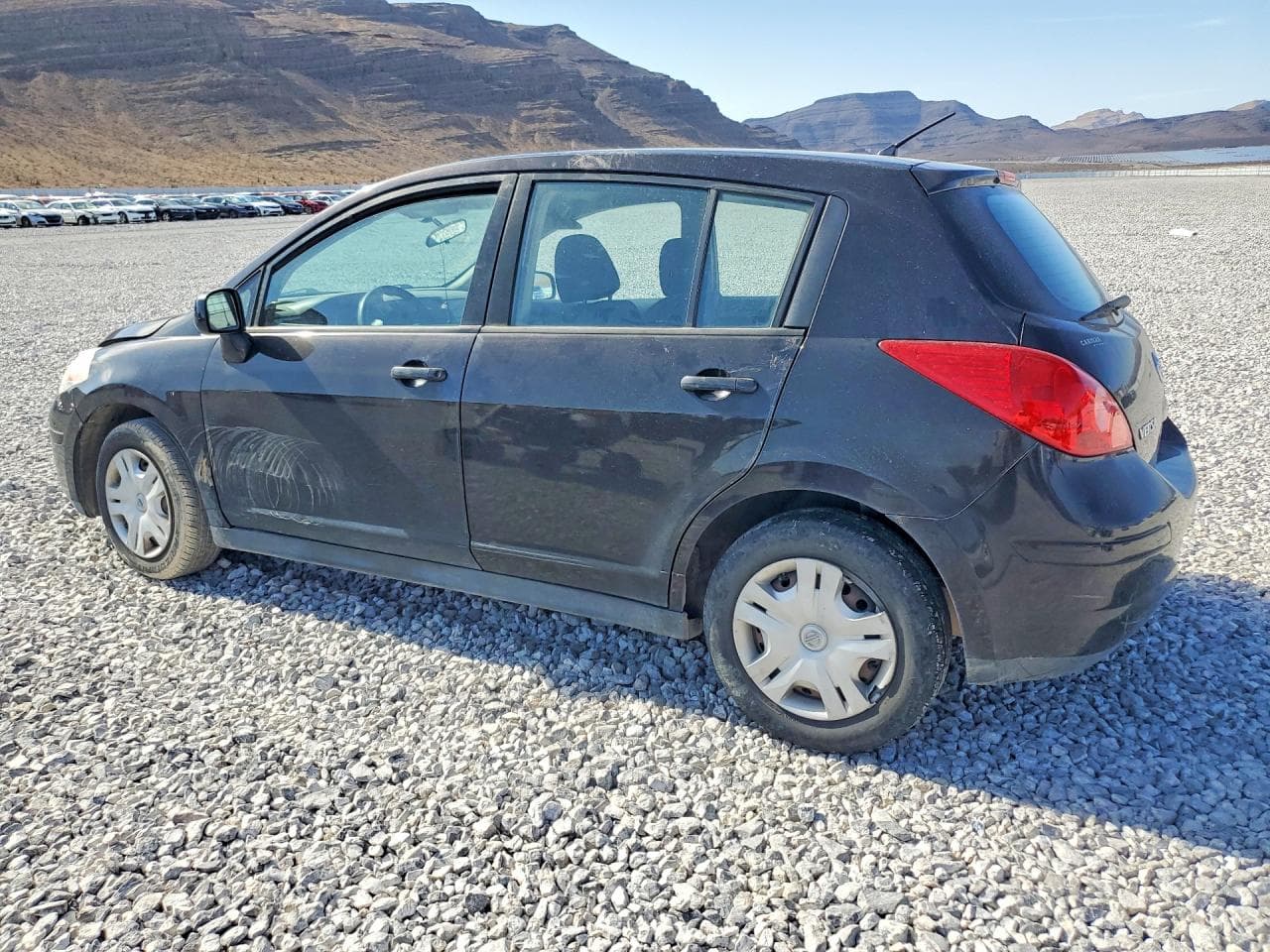 2011 Nissan Versa 1.8 S - foto 2
