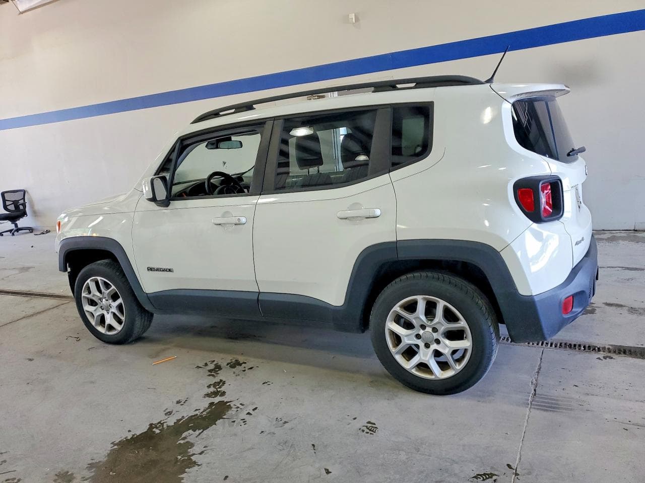 2015 Jeep Renegade Latitude - foto 2
