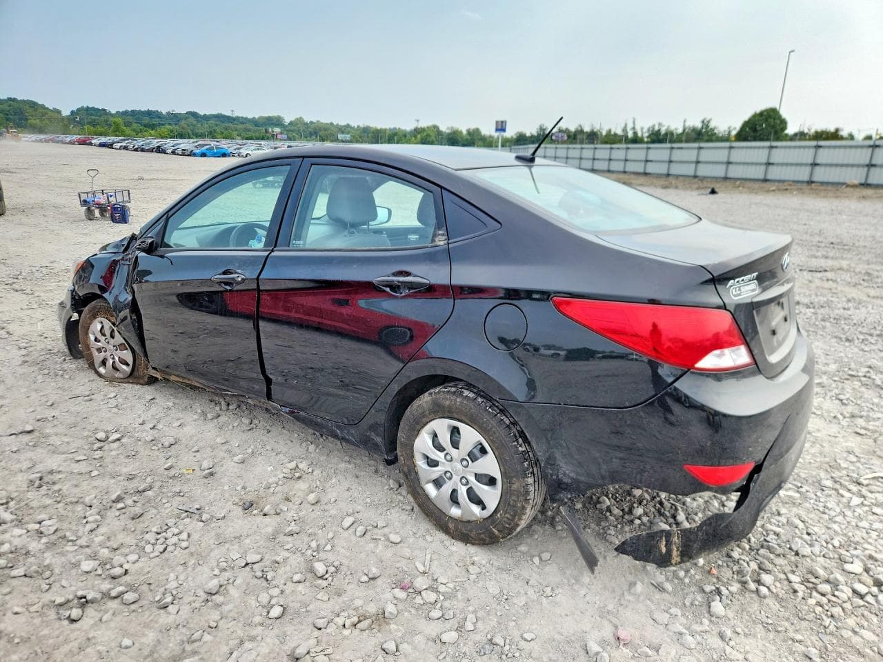 2017 Hyundai Accent Se - foto 2