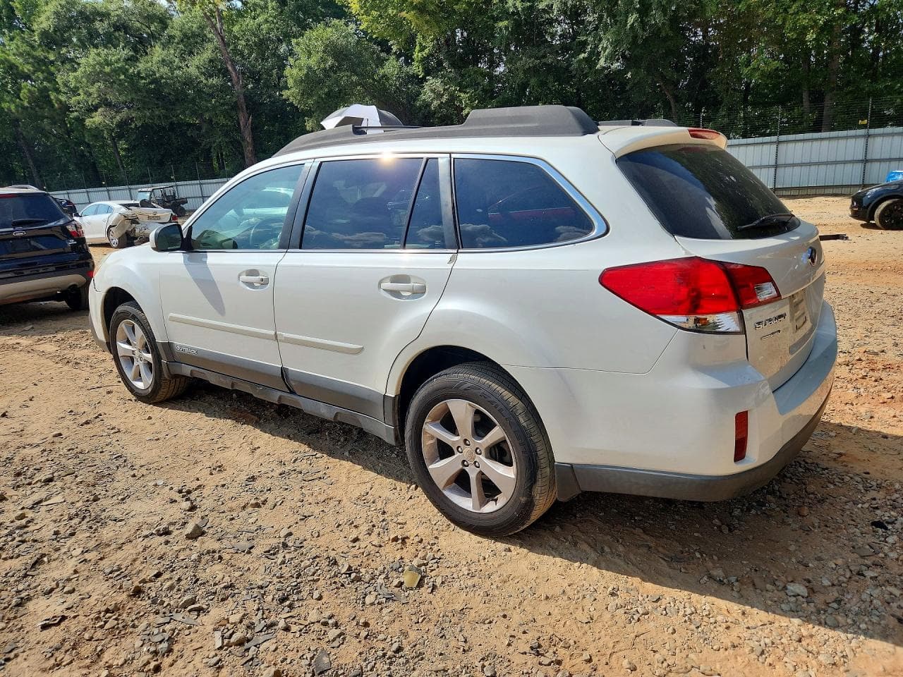 2013 Subaru Outback 2.5I Premium - foto 2