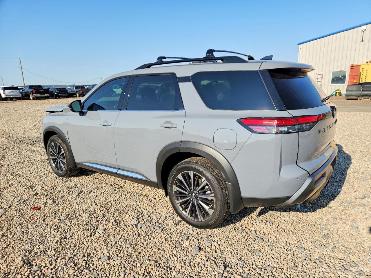 2026 Nissan Pathfinder Sl - foto 2