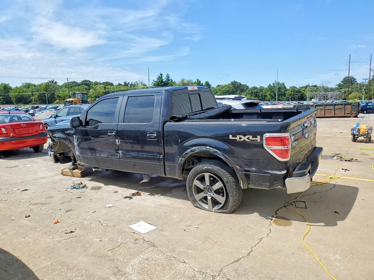 2014 Ford F150 - foto 2