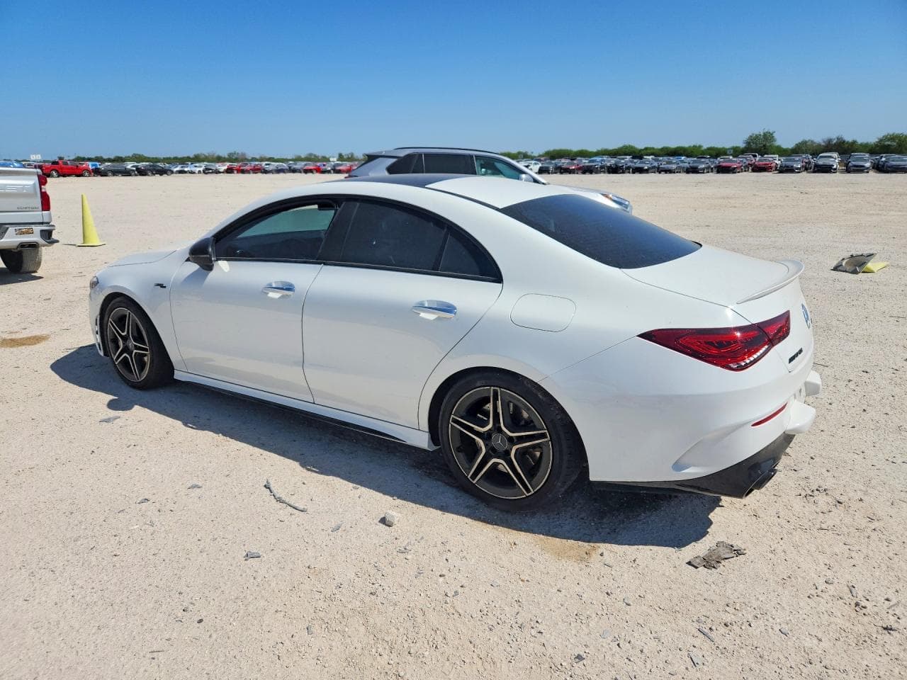 2022 Mercedes-Benz Cla Amg 35 4Matic - foto 2