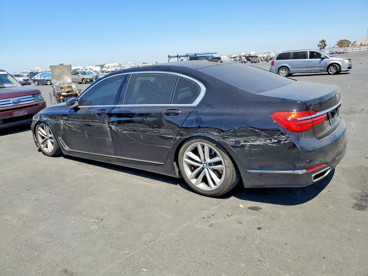 2016 BMW 750 I - foto 2