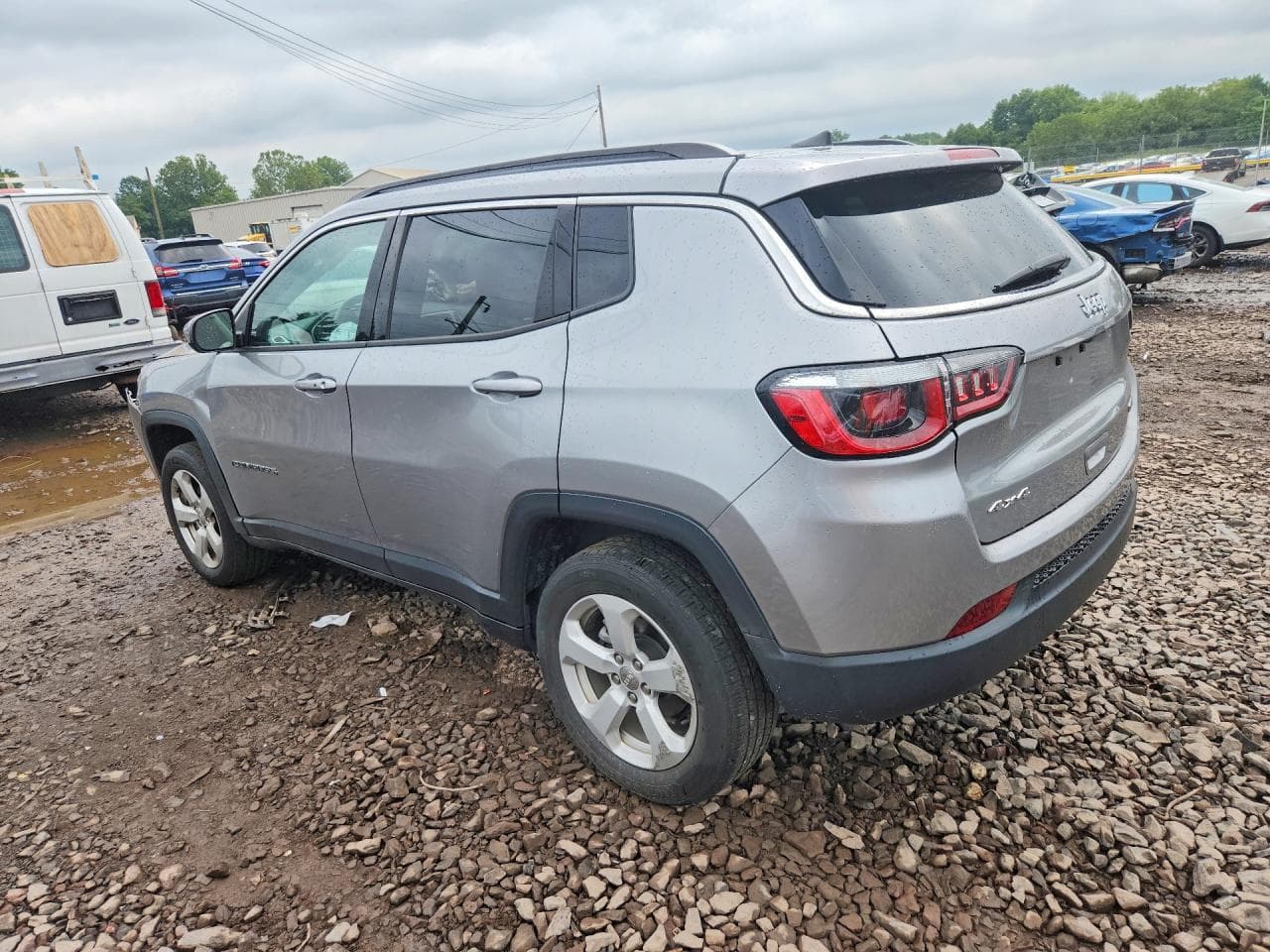 2020 Jeep Compass Latitude - foto 2