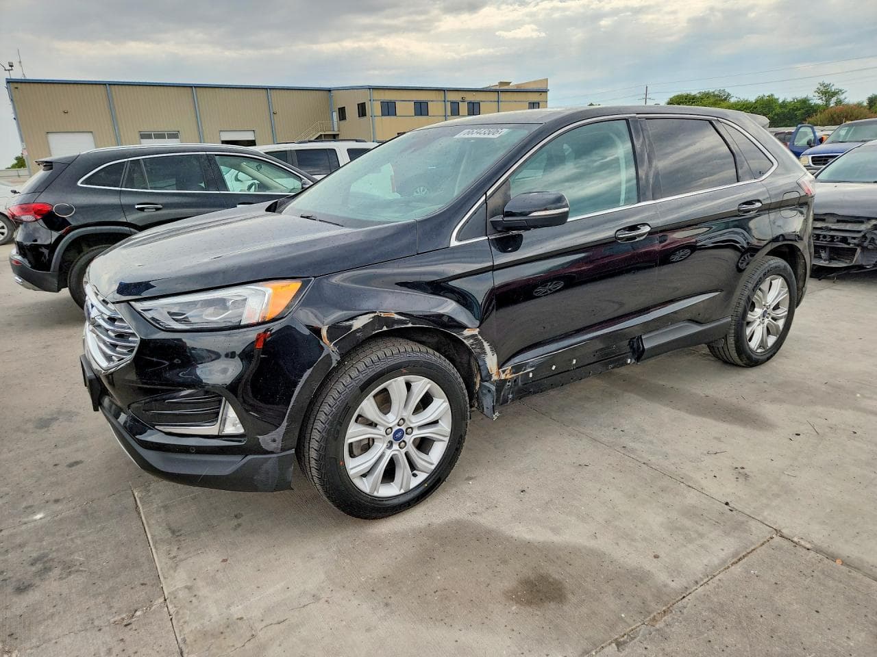 2022 Ford Edge Titanium