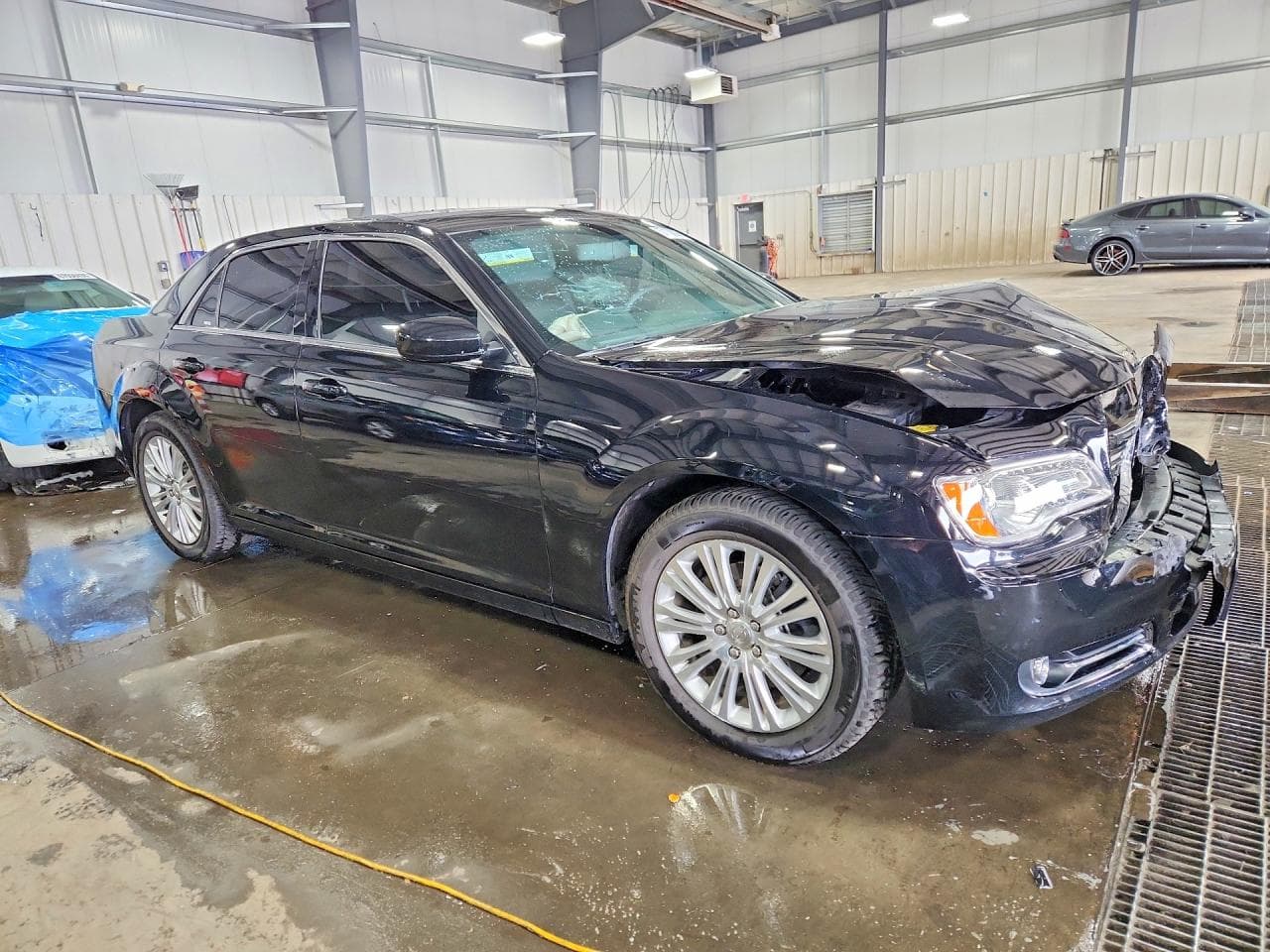 2013 Chrysler 300 - foto 4