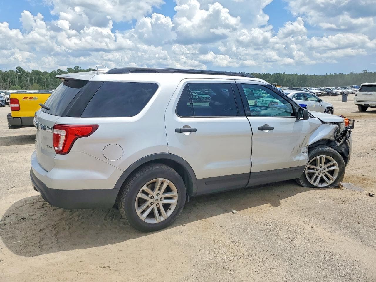 2017 Ford Explorer - foto 3