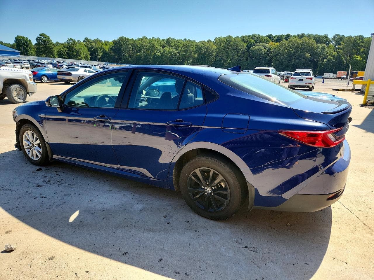2026 Toyota Camry Le - foto 2