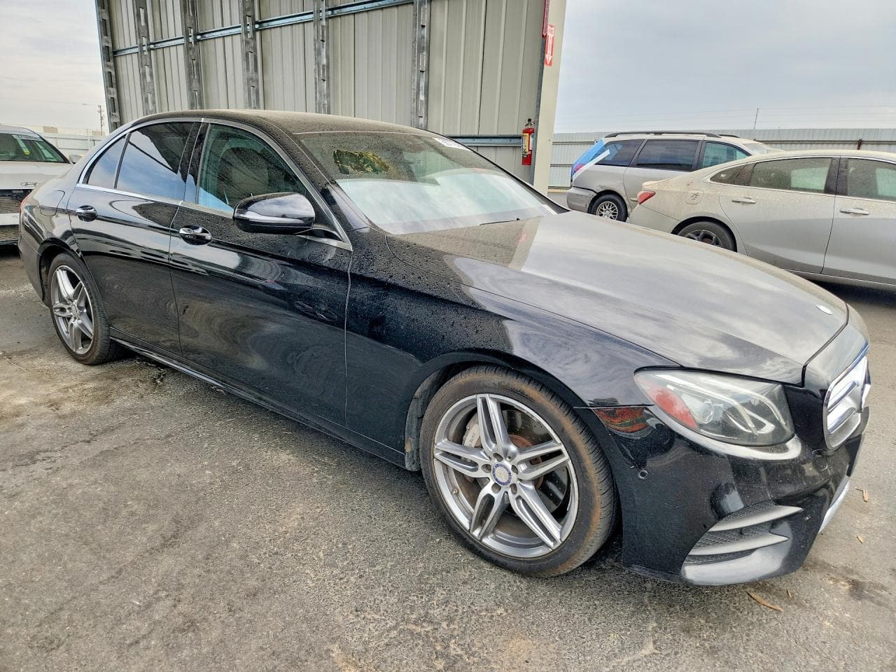 2017 Mercedes-Benz E 300 - foto 4