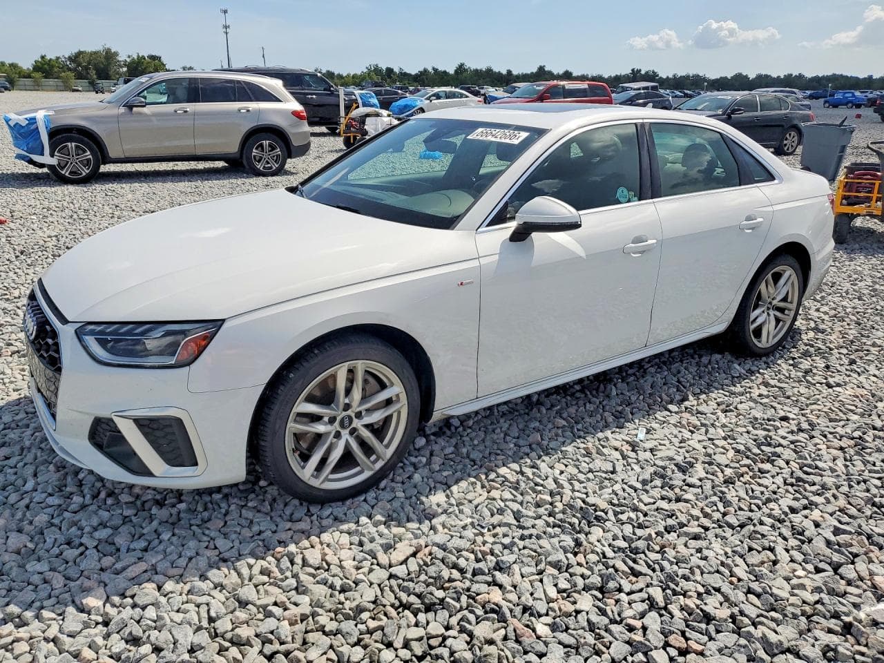 Audi A4 2020 z USA