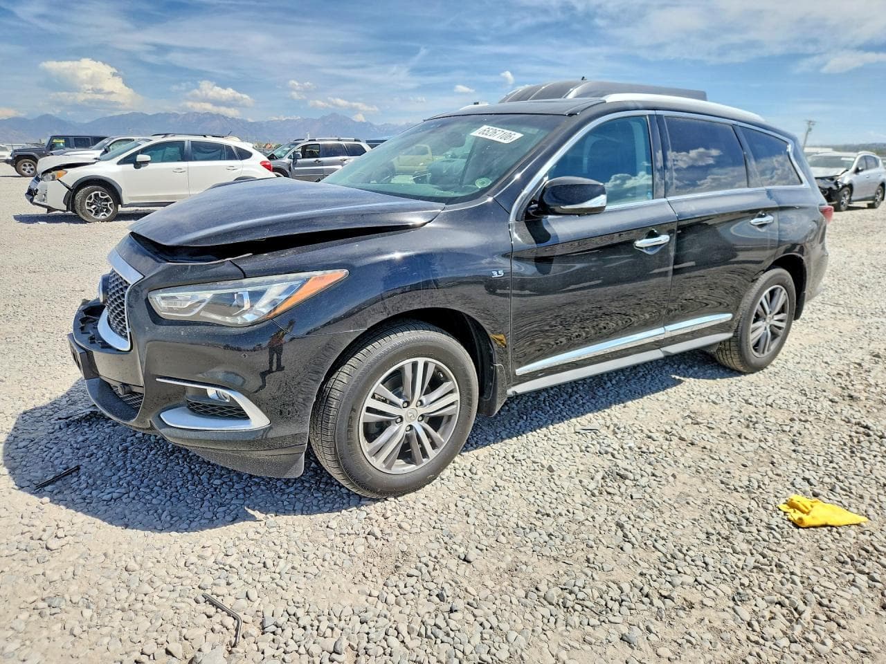 Infiniti QX60 2016 z USA