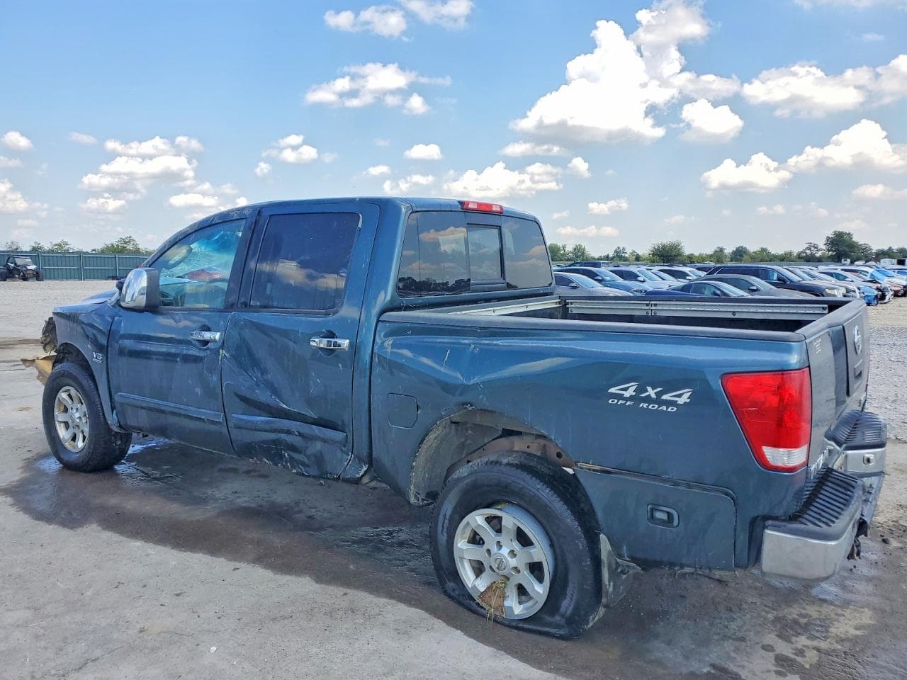 2004 Nissan Titan Xe - foto 2