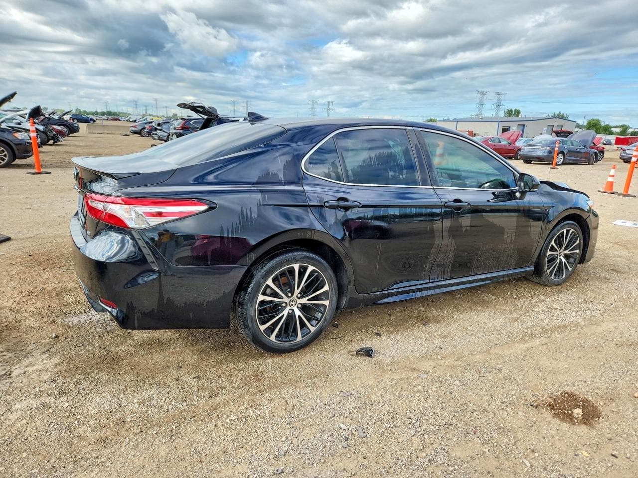 2020 Toyota Camry Se - foto 3