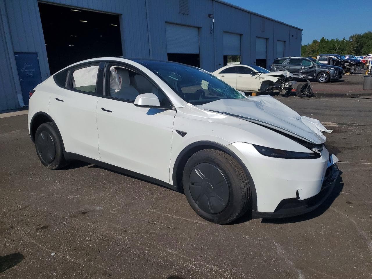2026 Tesla Model Y - foto 4