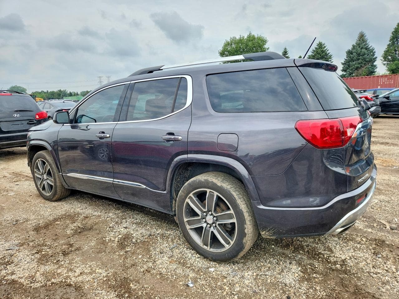 2017 GMC Acadia Denali - foto 2