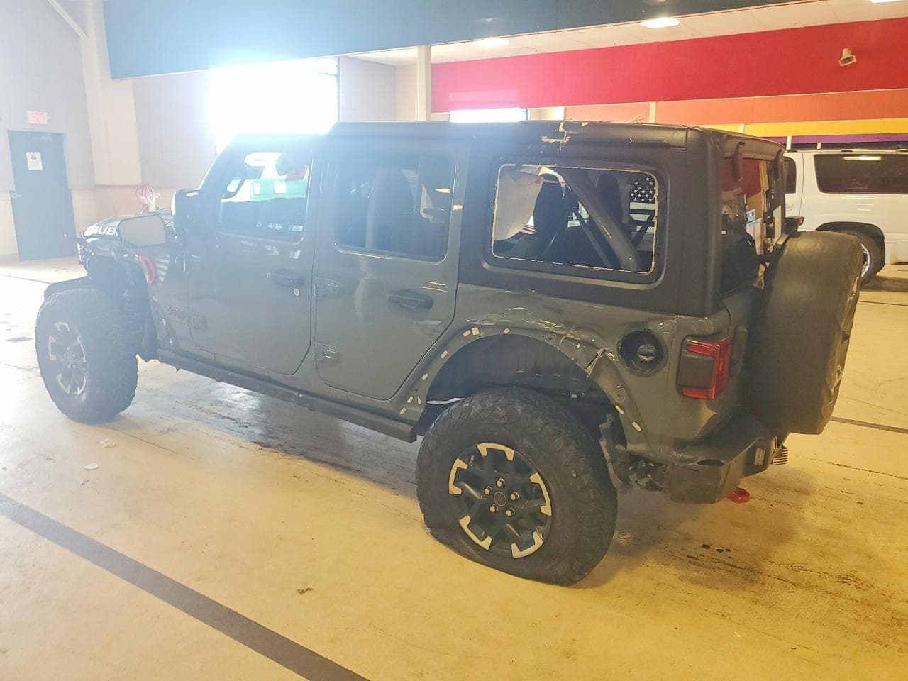 2025 Jeep Wrangler Rubicon - foto 2