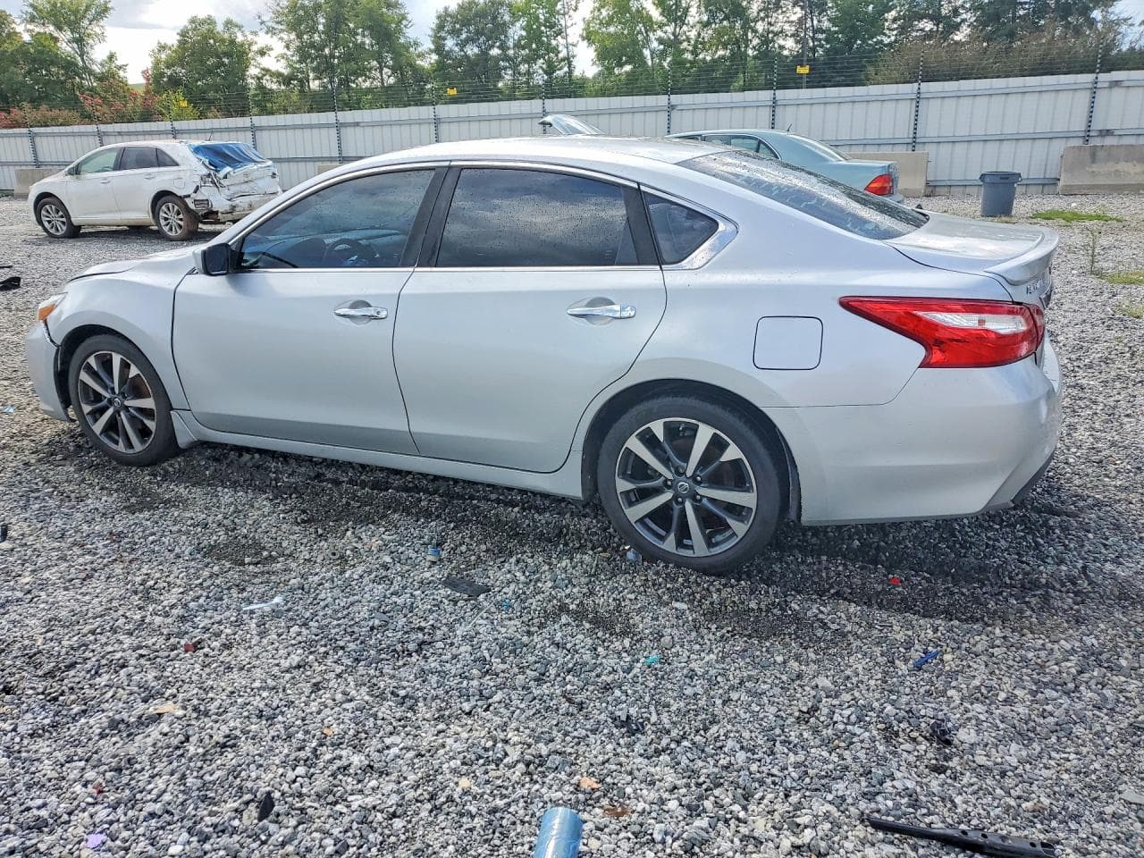 2016 Nissan Altima 2.5 Sr - foto 2