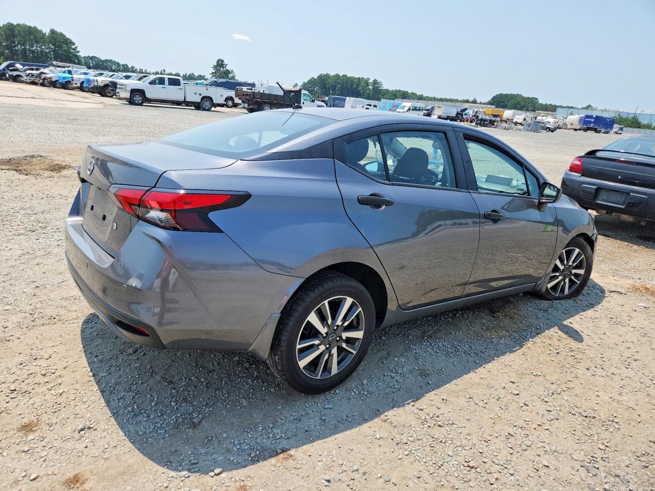2024 Nissan Versa S - foto 3