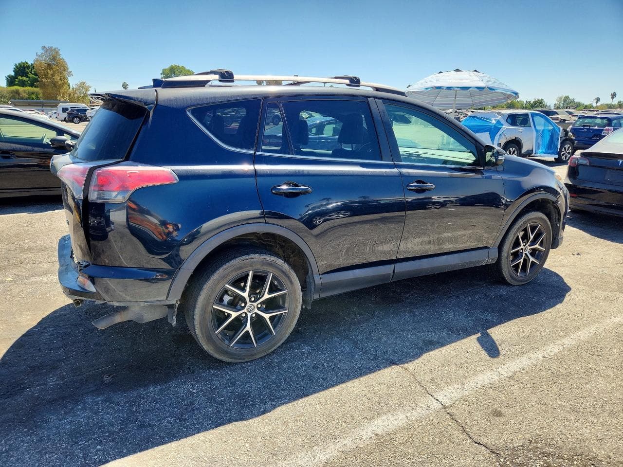 2017 Toyota Rav4 Se - foto 3