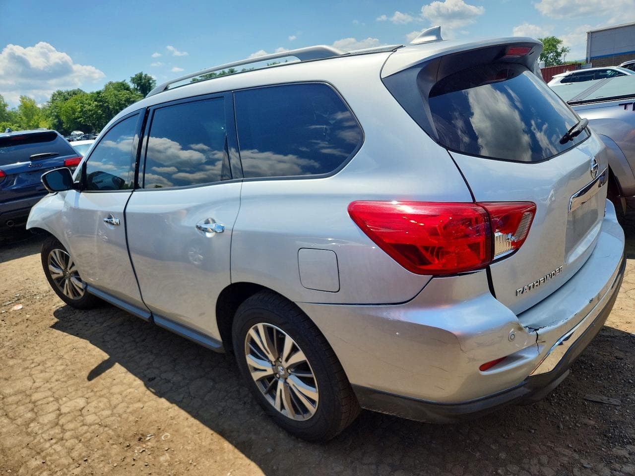 2020 Nissan Pathfinder Sl - foto 2