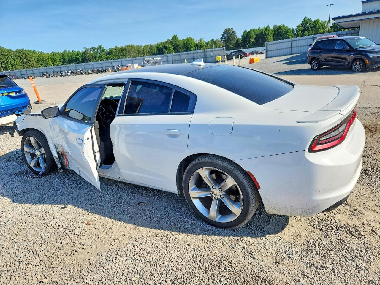 2016 Dodge Charger R - foto 2