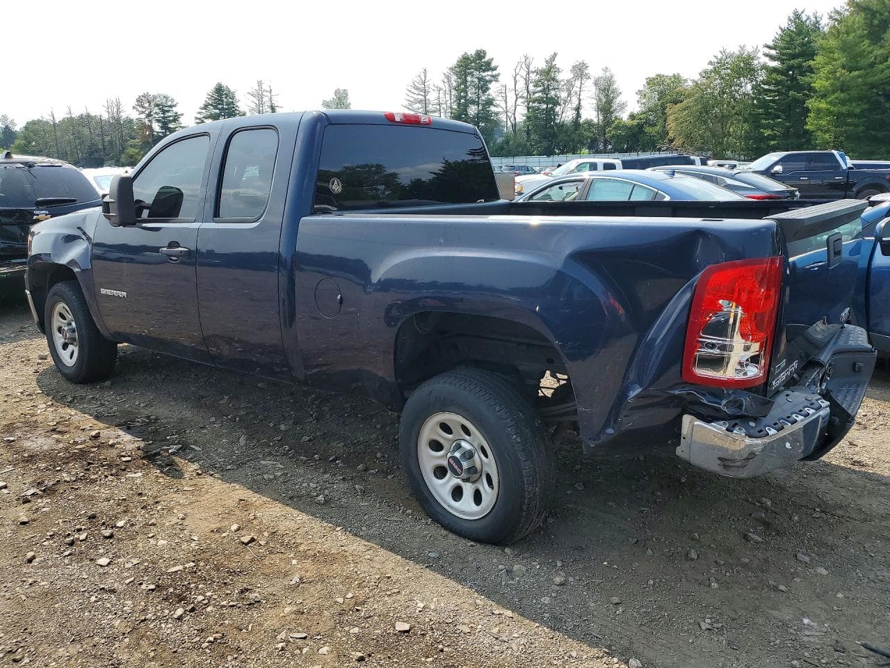 2011 GMC Sierra C1500 - foto 2