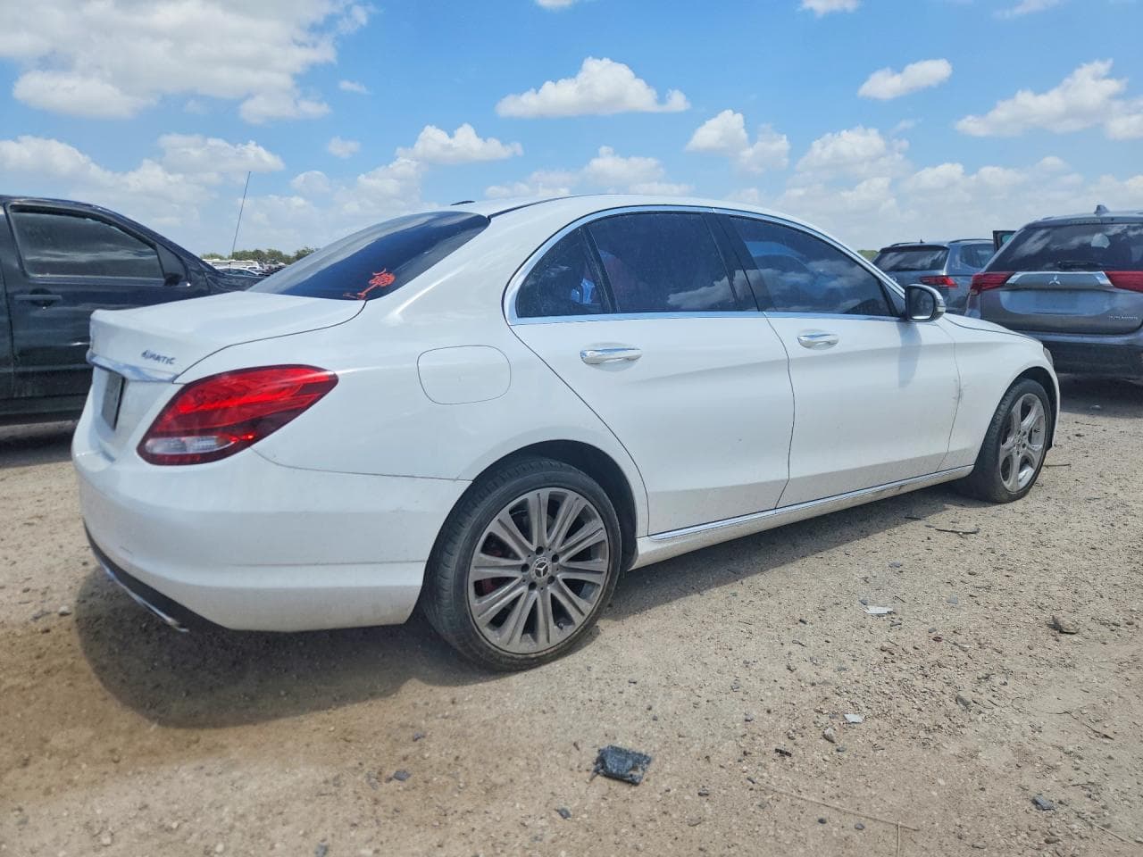 2016 Mercedes-Benz C 300 4Matic - foto 3