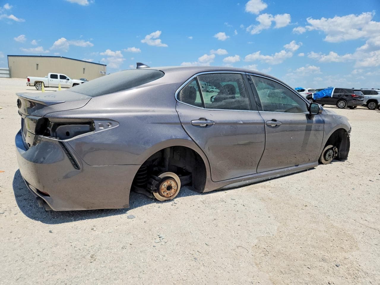 2020 Toyota Camry Se - foto 3
