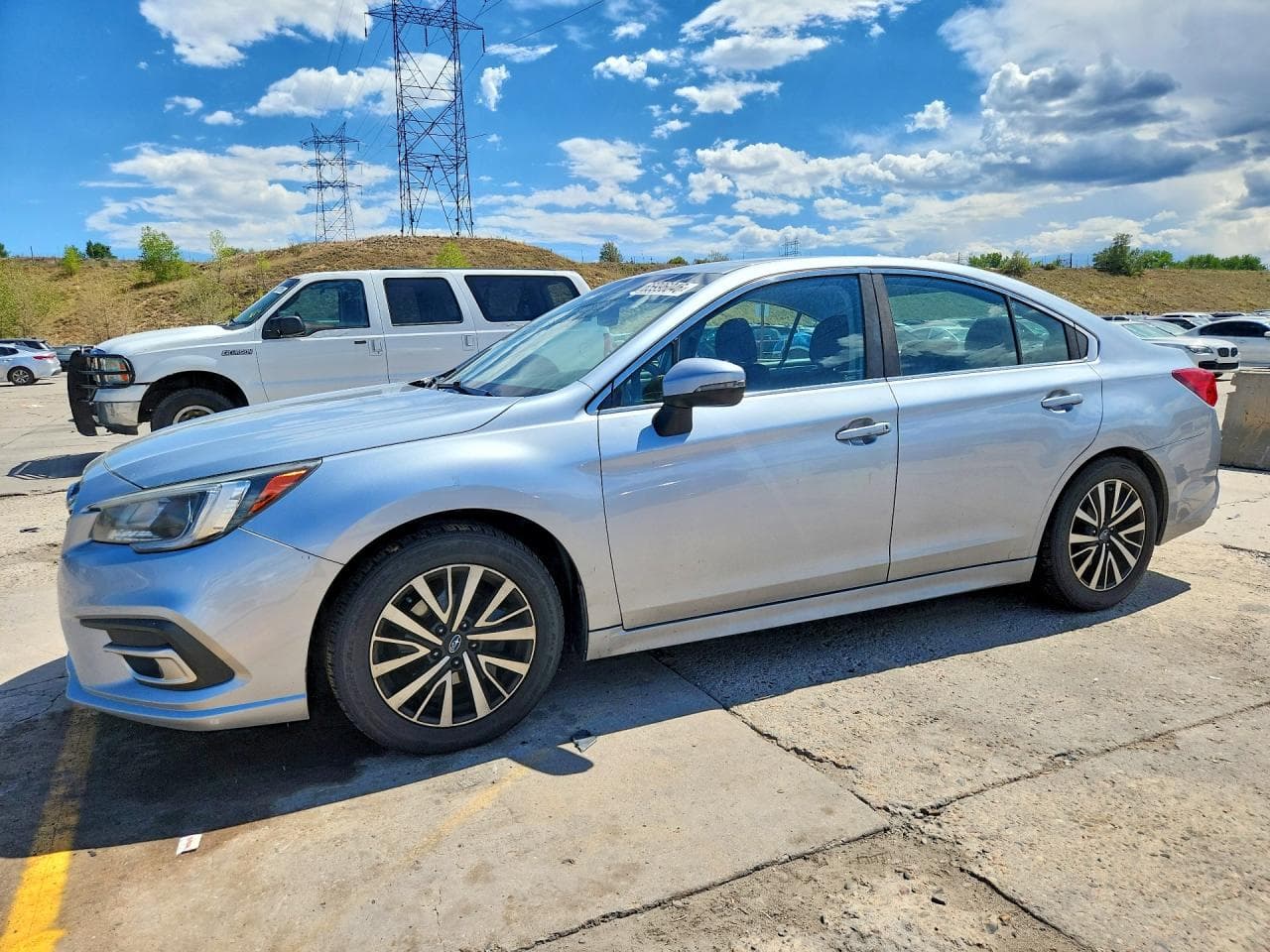Subaru Legacy 2018 z USA