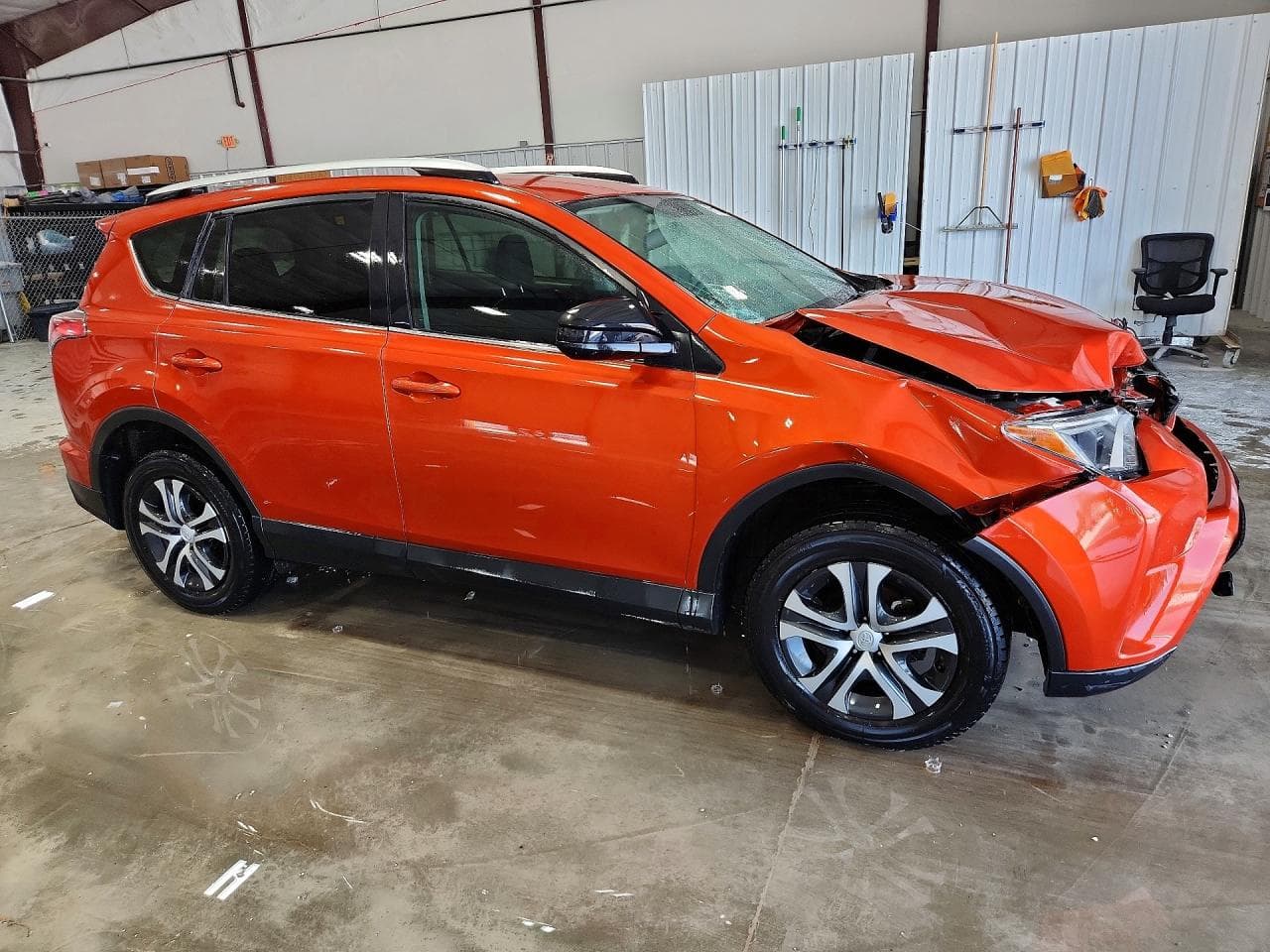 2016 Toyota Rav4 Le - foto 4