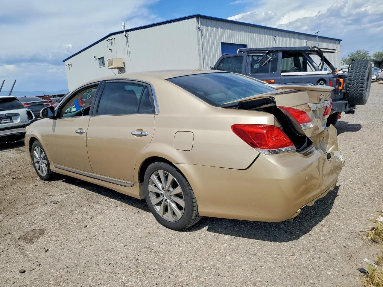 2011 Toyota Avalon Limited - foto 2