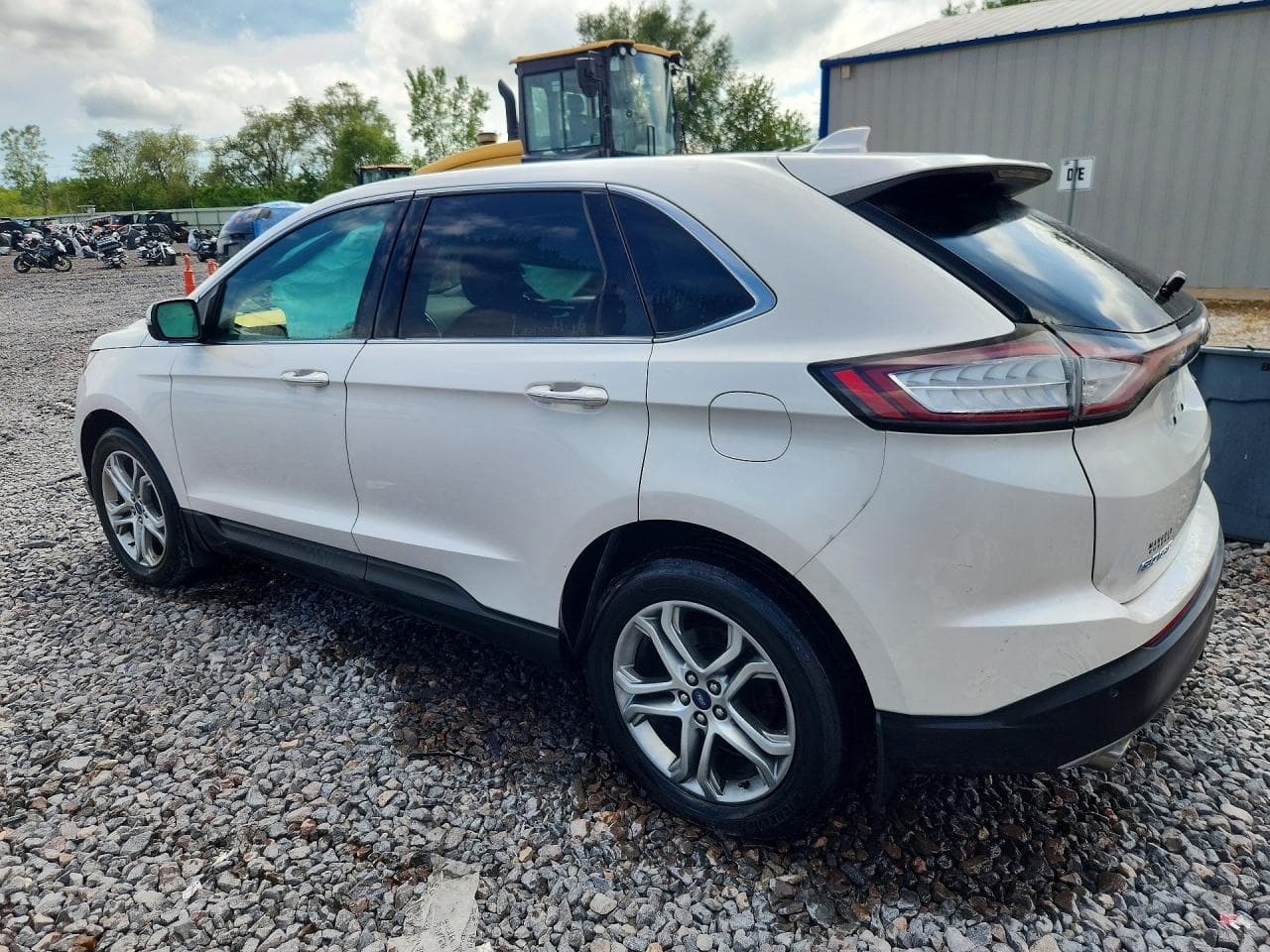 2015 Ford Edge Titanium - foto 2
