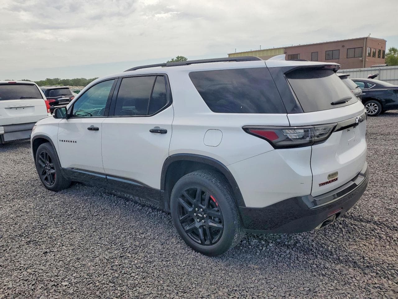 2021 Chevrolet Traverse Premier - foto 2