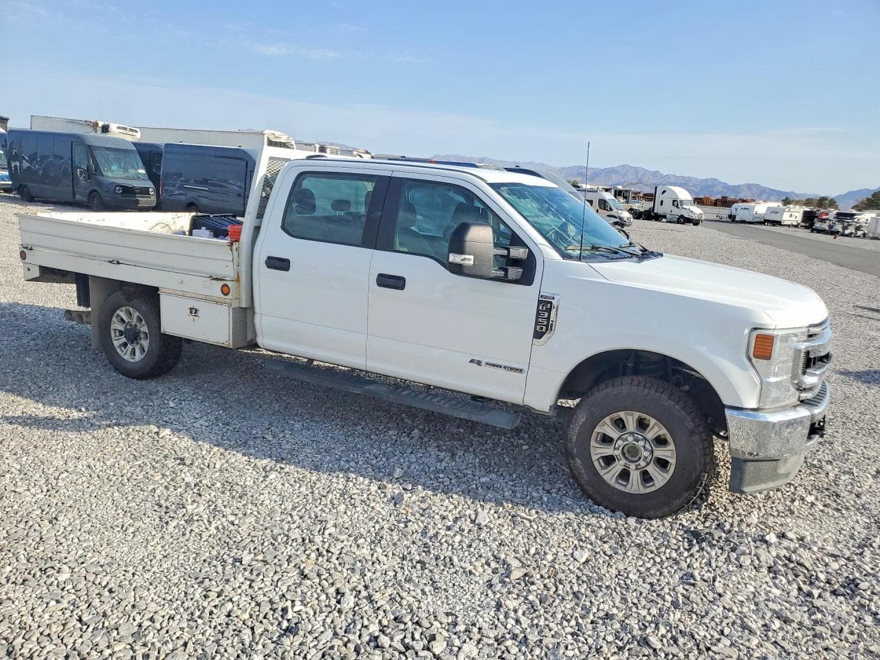2022 Ford F350 Super Duty - foto 4