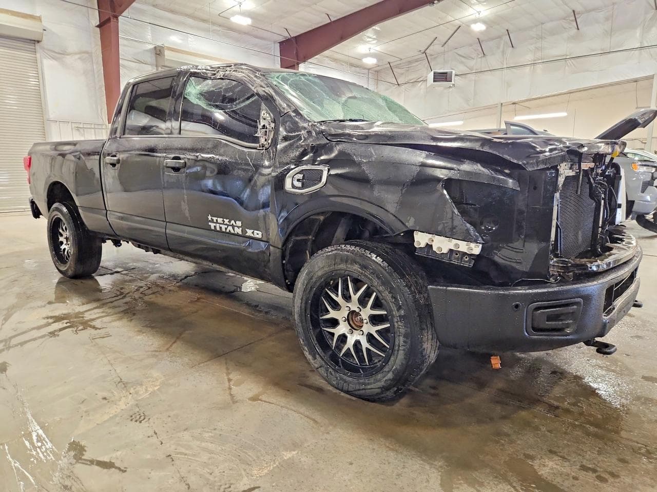 2017 Nissan Titan Xd Pro-4X - foto 4