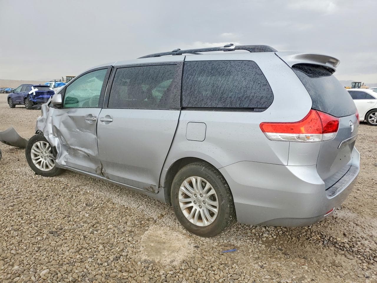 2013 Toyota Sienna Xle 8-Passenger - foto 2