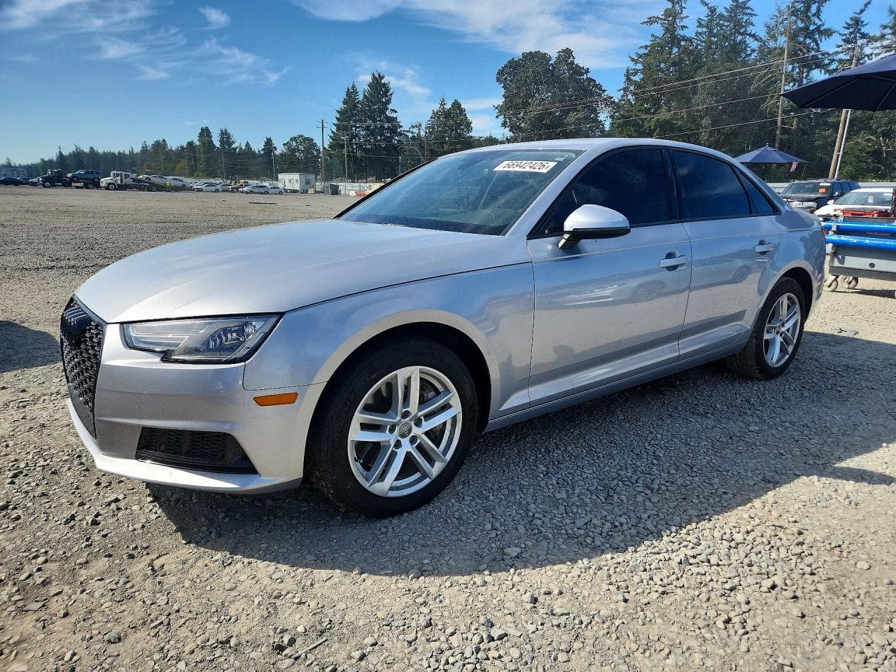 Audi A4 2017 z USA