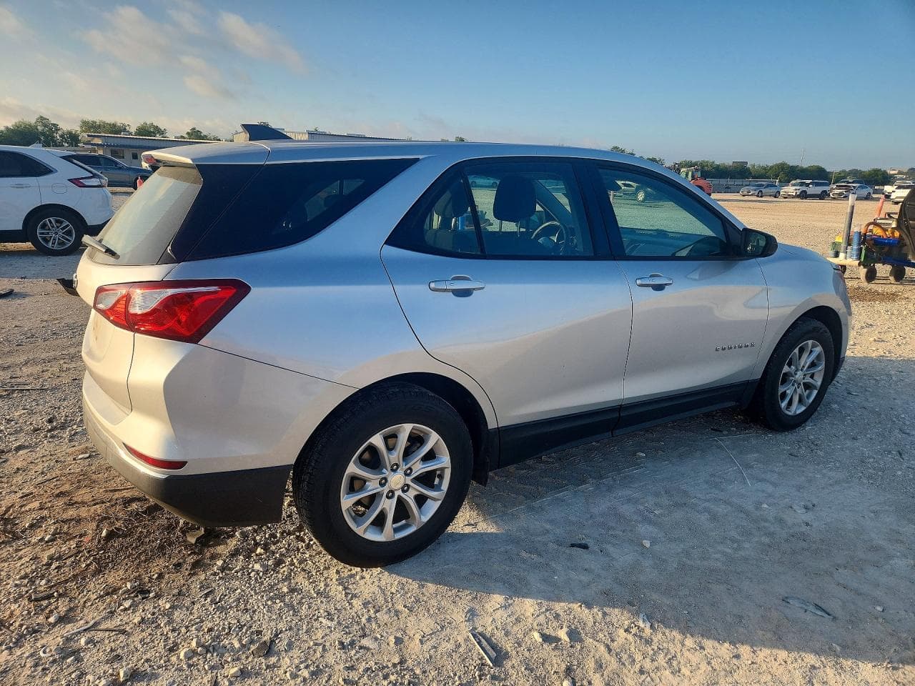 2018 Chevrolet Equinox Ls - foto 3