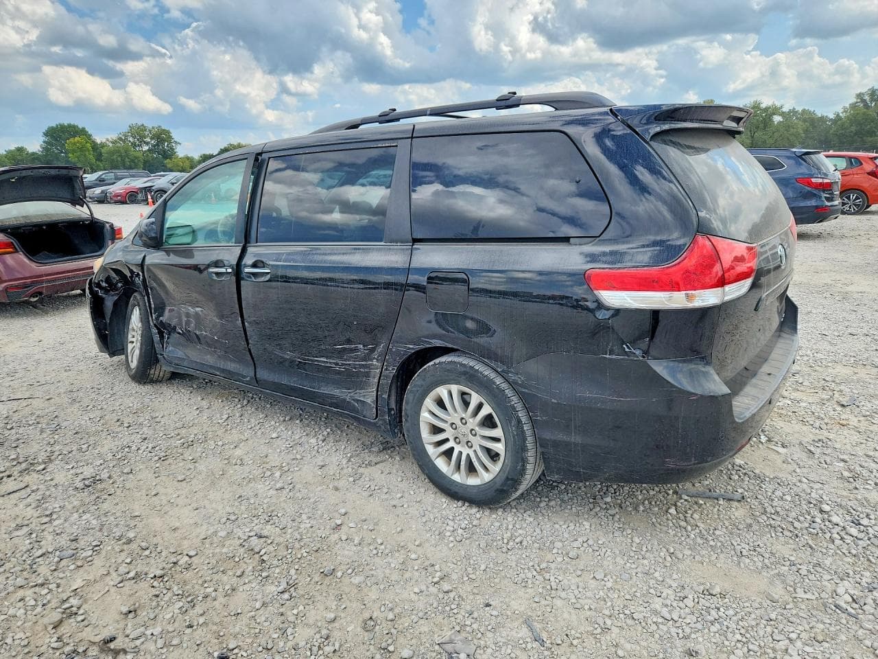 2012 Toyota Sienna Xle 8-Passenger - foto 2