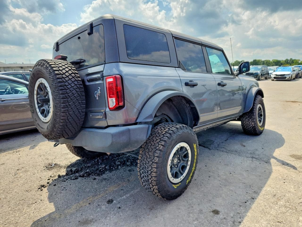 2023 Ford Bronco Base - foto 3